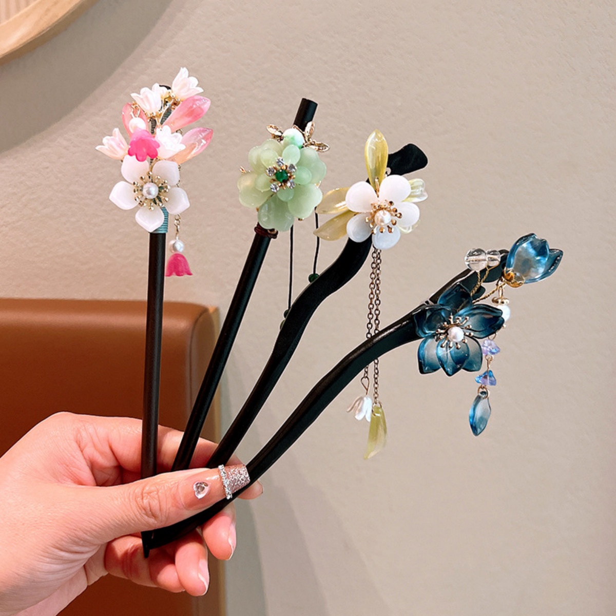 Exquisite Flower Tassel Wooden - Vintage Fashion Ai ulasan dan harga